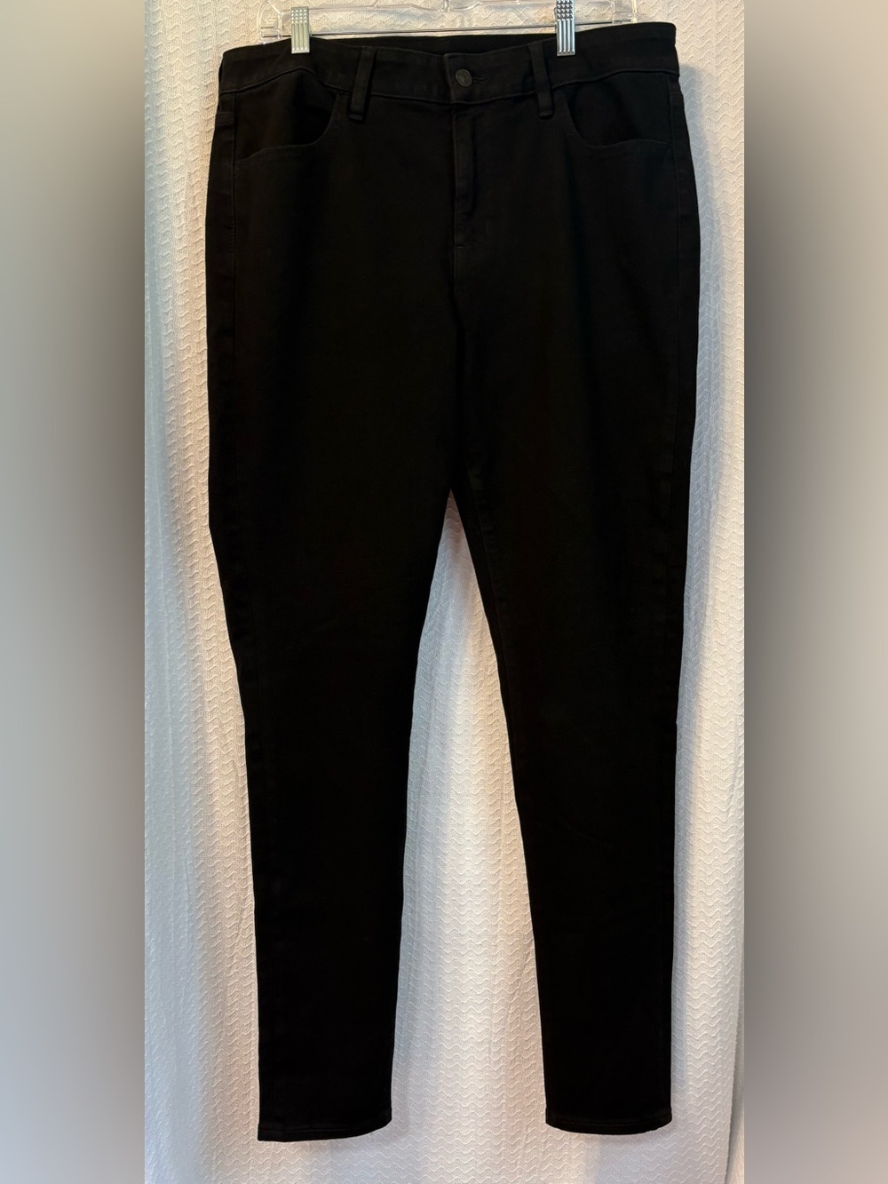 American Eagle Black High Rise Jeggings 
Women’s size 16L